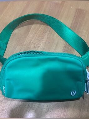 lululemon athletica Green Crossbody Bag